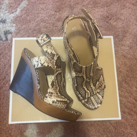 Michael Kors Josephine Wedge Heel Open Toe Leather - Snakeskin Print Sz 8.5M NEW - Picture 1 of 8